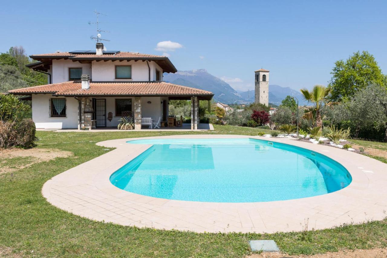 Villa Oleander Манерба-дель-Гарда Экстерьер фото