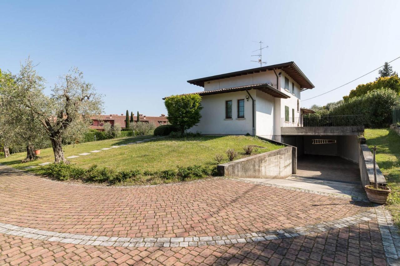 Villa Oleander Манерба-дель-Гарда Экстерьер фото