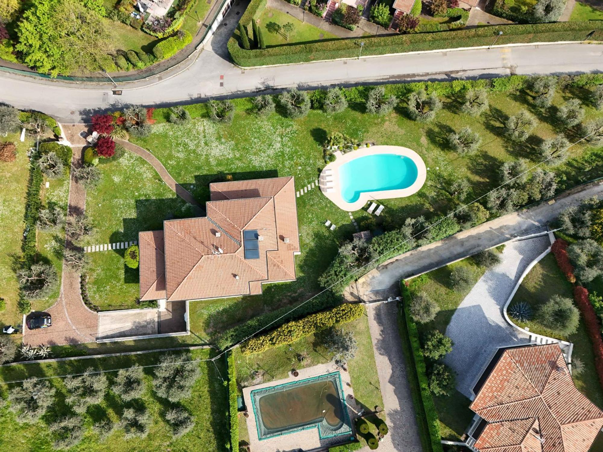 Villa Oleander Манерба-дель-Гарда Экстерьер фото